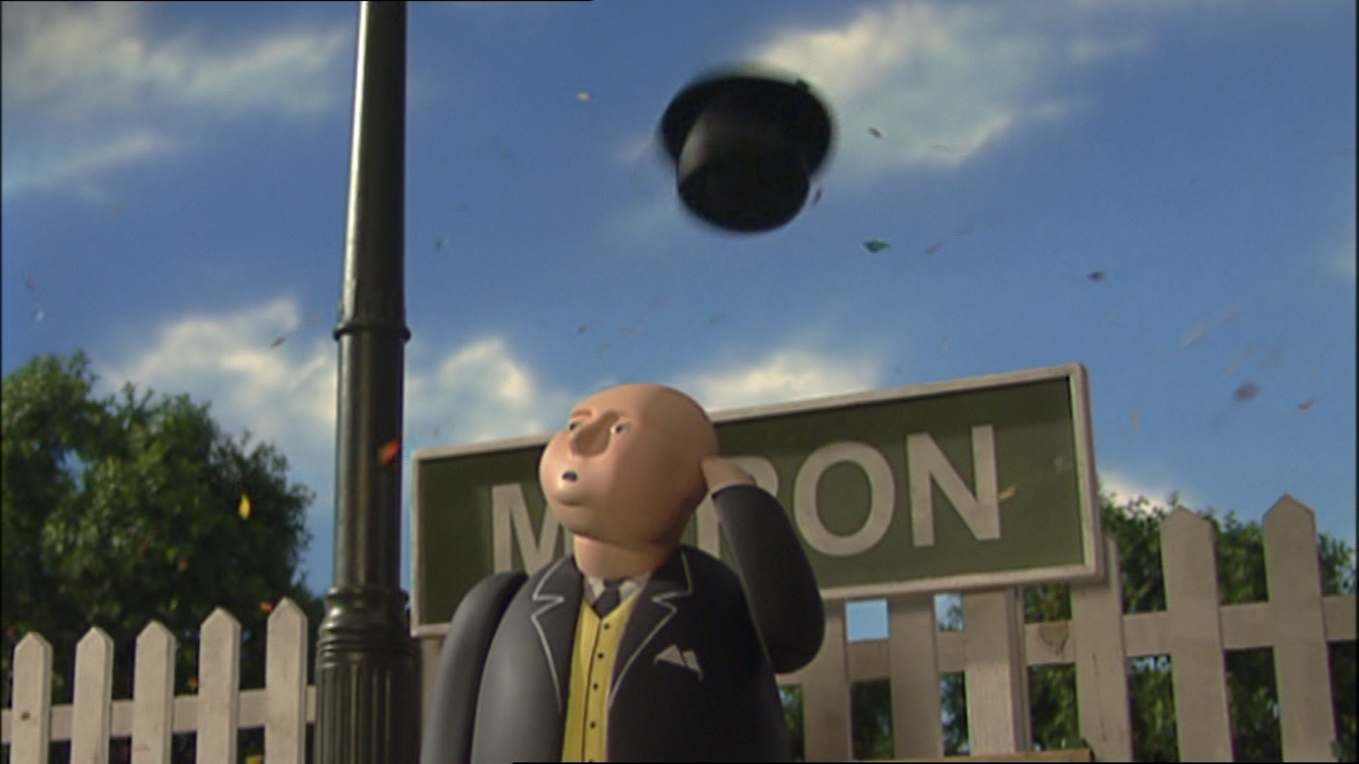 第8シーズンでジェームスとキャロラインと擦れ違うエドワード