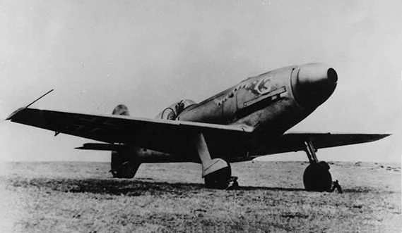 Messerschmitt_Me_209_V-4_on_the_ground.jpg