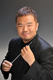 about-conductor-owada.jpg