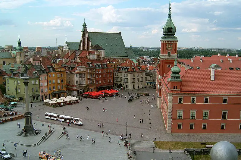 800px-Warsaw_-_Royal_Castle_Square.jpg