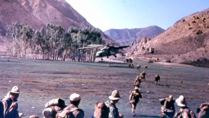 Afghanistan_%E2%80%93_5th_CO_350th_Airbn._Rgt._heli_takes_off.jpg