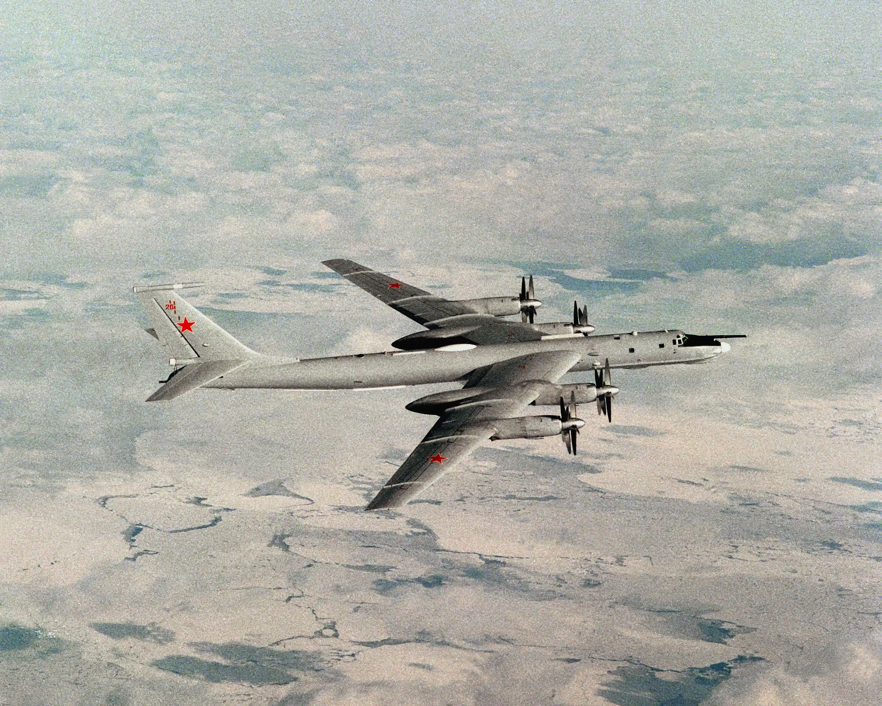 Tu-142MR-1990.jpg