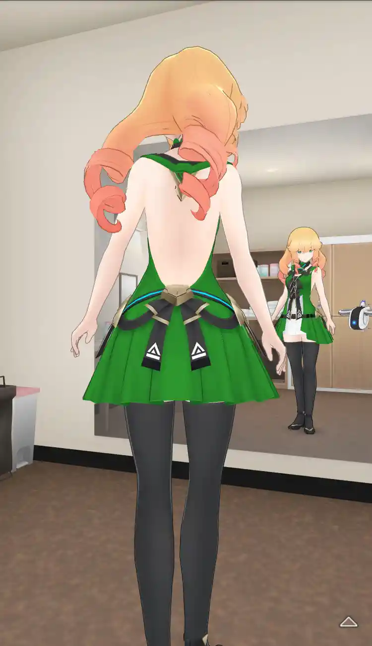 衣装_Vチップ／緑_全身後.jpg