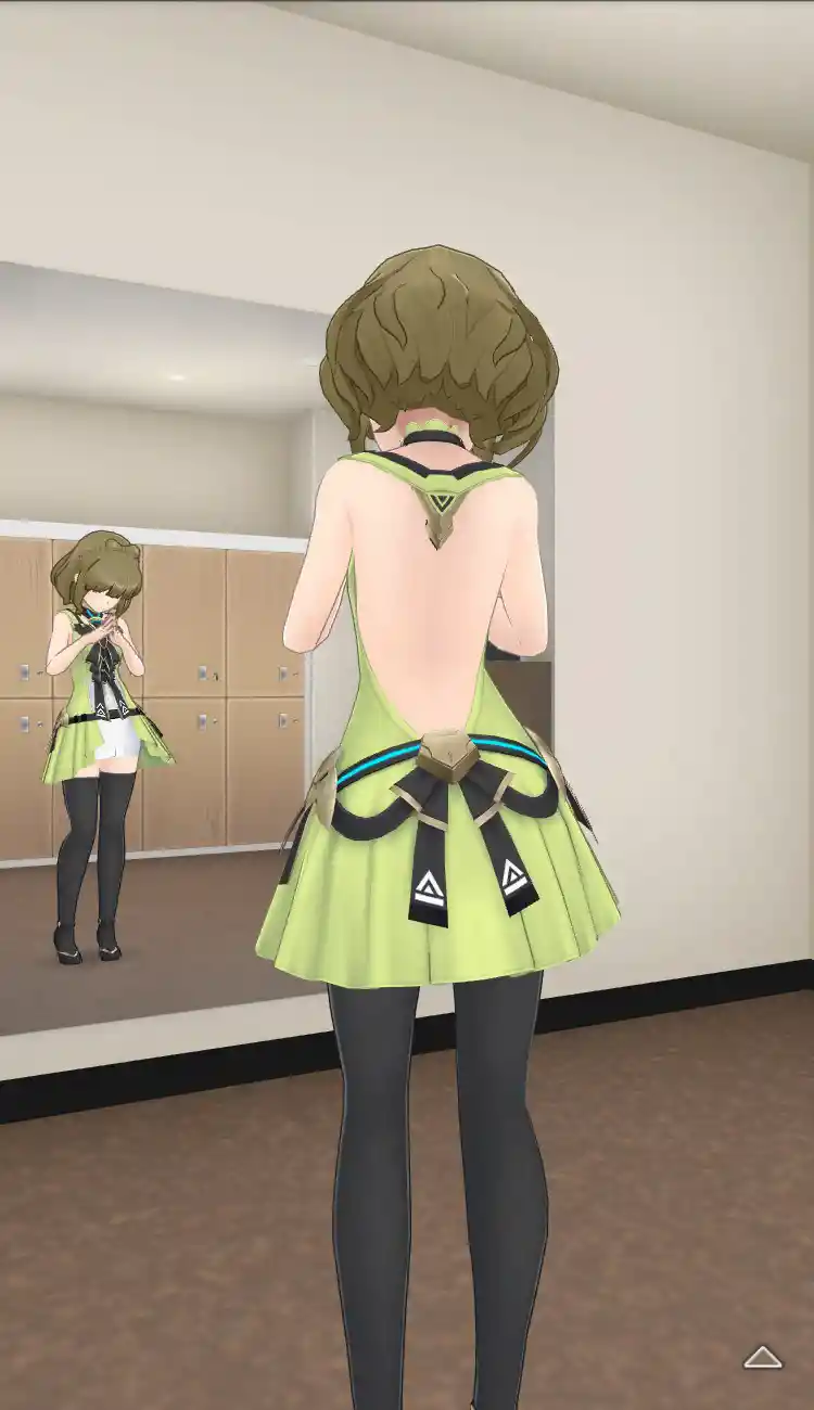 衣装_Vチップ／若葉_全身後.jpg