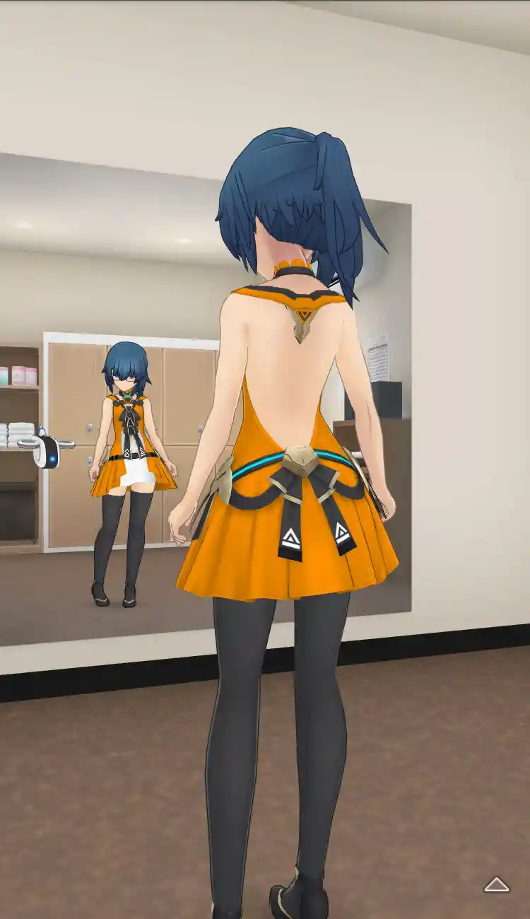 衣装_Vチップ／橙_全身後.jpg