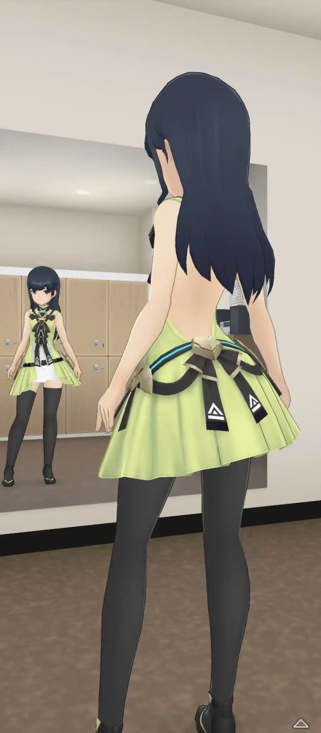 衣装_Vチップ／若葉_全身後.jpg