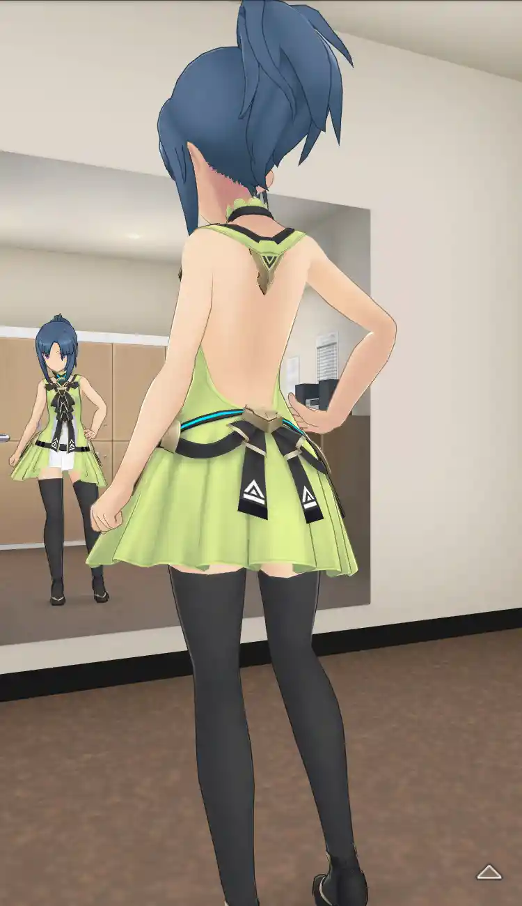 衣装_Vチップ／若葉_全身後.jpg