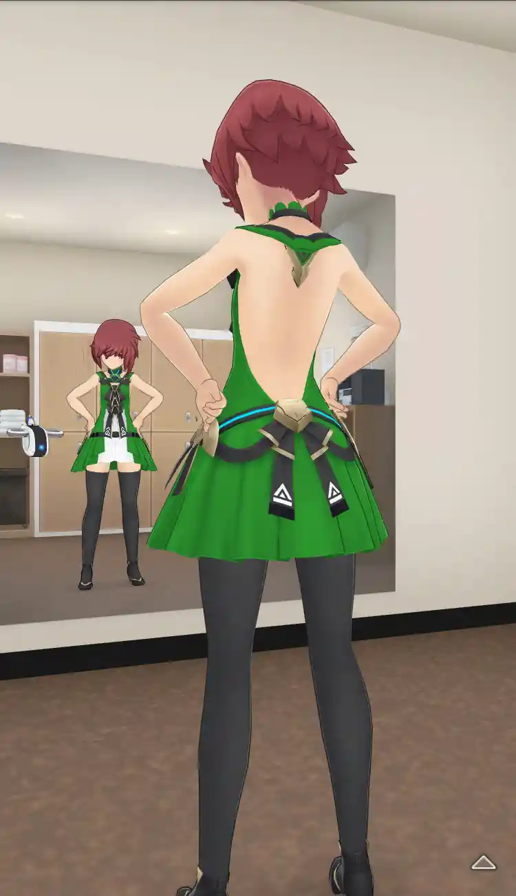 衣装_Vチップ／緑_全身後.jpg