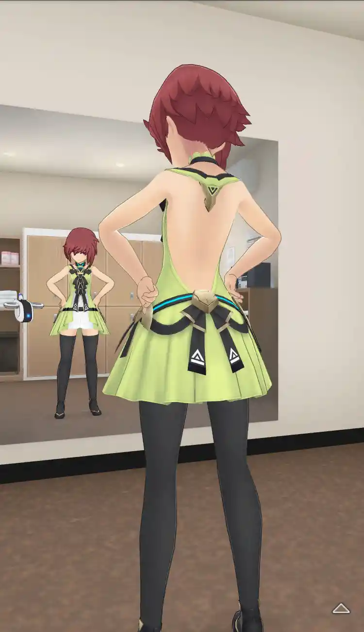 衣装_Vチップ／若葉_全身後.jpg