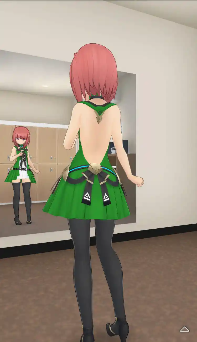 衣装_Vチップ／緑_全身後.jpg