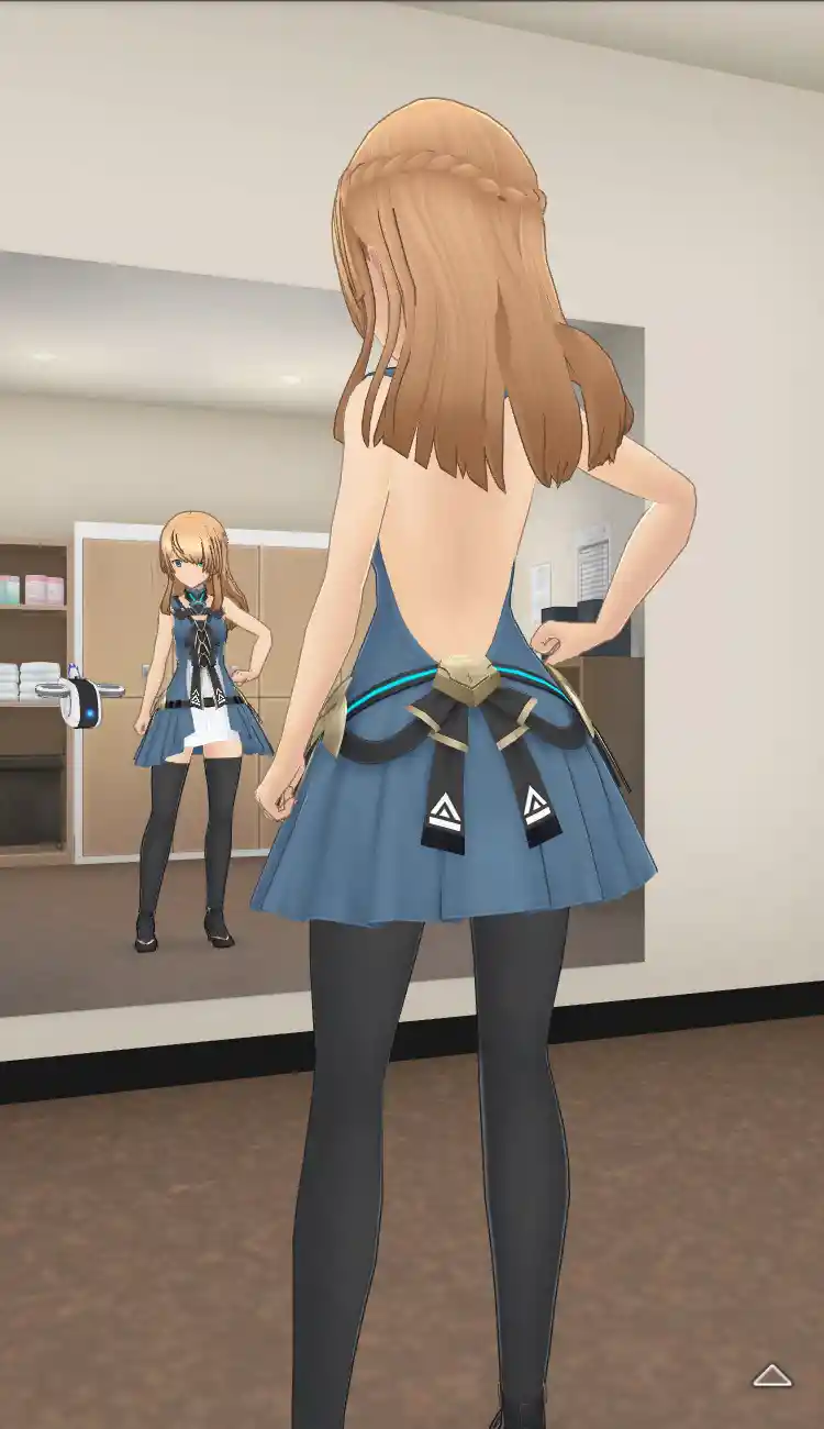 衣装_Vチップ／灰青_全身後.jpg