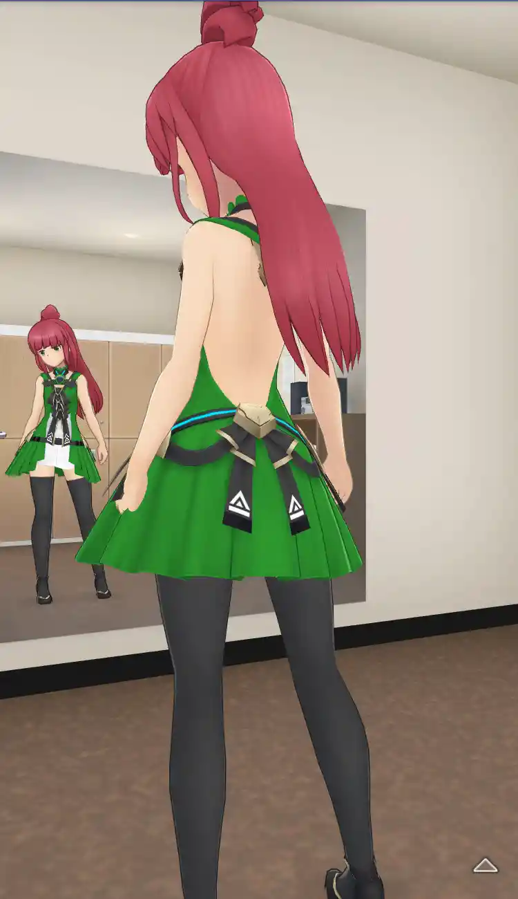 衣装_Vチップ／緑_全身後.jpg