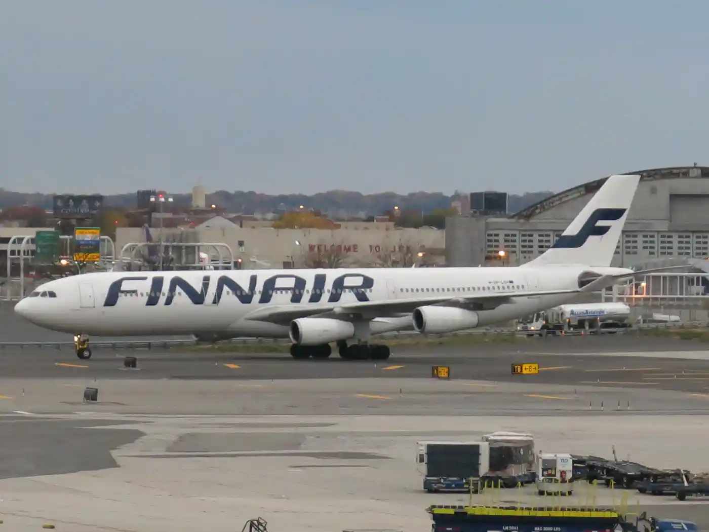 Finnair_Airbus_A340-313X_OH-LQG.jpg