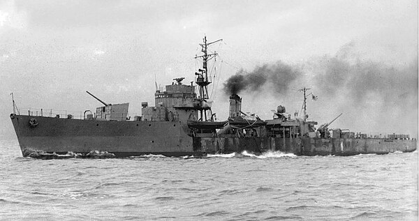 IJN_No2_escort_vessel_in_1944.jpg