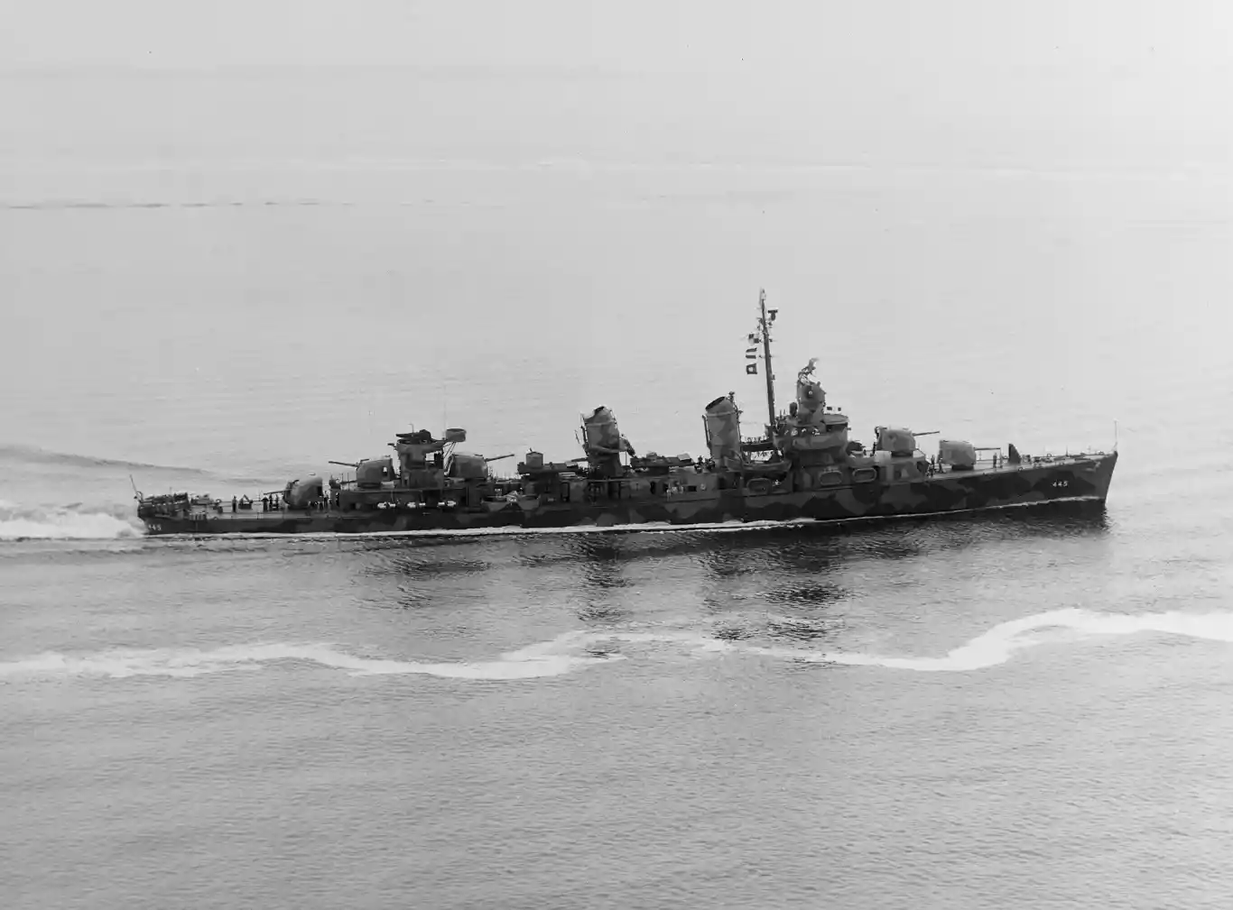USS_Fletcher_1942.jpg