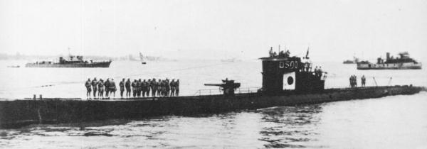 15.2.01 Japanese_submarine_RO-500_in_1943.jpg