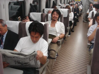6-22-in_Shinkansen3.jpg
