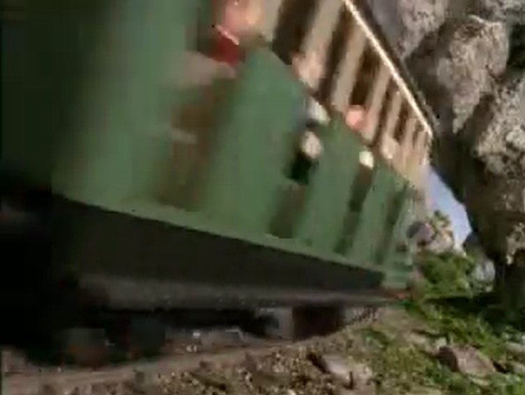 TV版第7シーズンの高山鉄道の緑の客車3