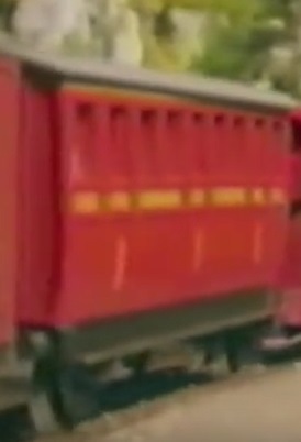 TV版第4シーズンの赤い客車