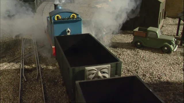 TV版第10シーズンのリントン・アンド・バーンステイプル鉄道の有蓋貨車の顔をした無蓋貨車