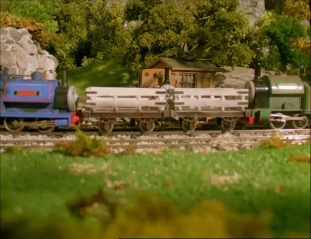 TV版第4シーズンでピーター・サムとサー・ハンデルに押される狭軌のスレート貨車（タイプ1）