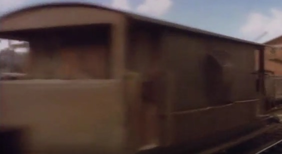 TV版第2シーズンの茶色のイギリス国鉄の20トンブレーキ車5