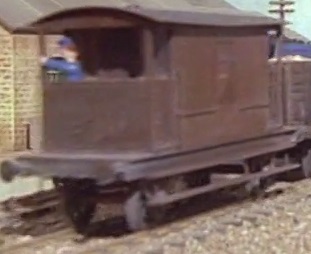 TV版第1シーズンの茶色のイギリス国鉄の20トンブレーキ車