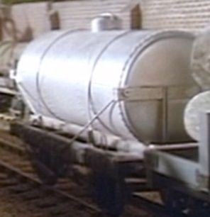TV版第2シーズンのタンク車10（銀色）5