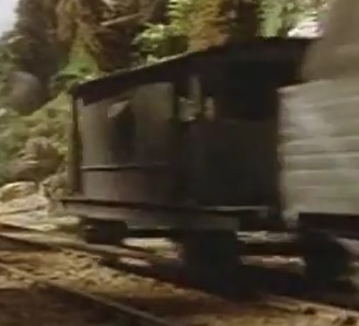 TV版第2シーズンの灰色のイギリス国鉄の20トンブレーキ車17