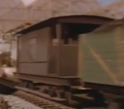 TV版第2シーズンの灰色のイギリス国鉄の20トンブレーキ車12