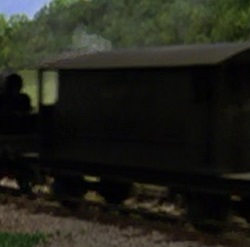TV版長編第1作の灰色のイギリス国鉄の20トンブレーキ車