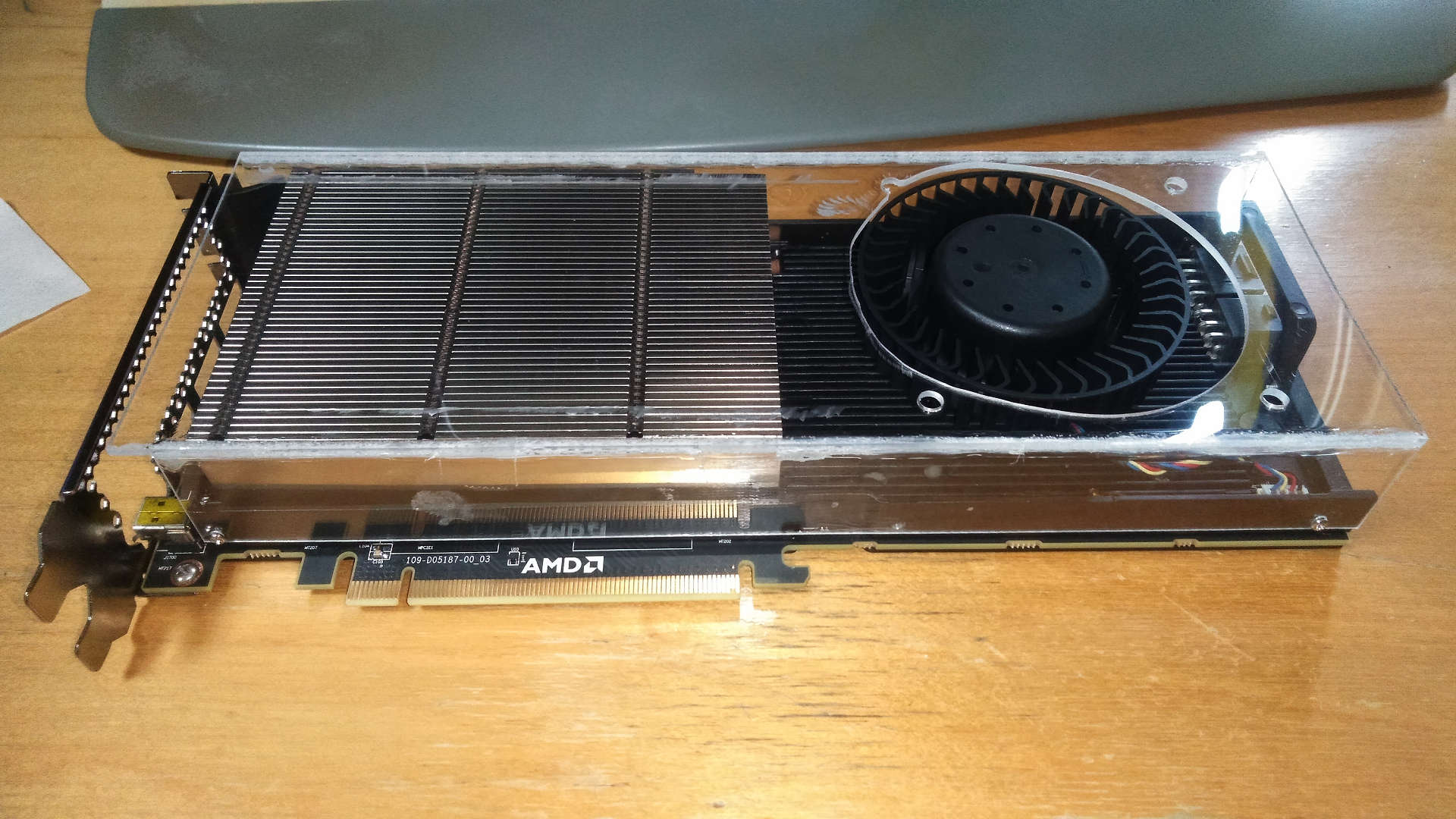 例のradeon instinct mi25 Wiki*