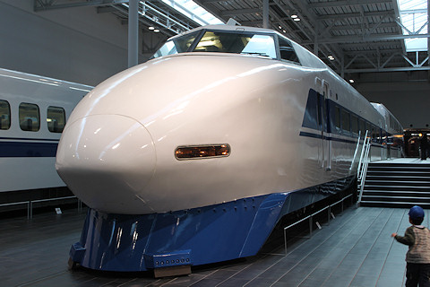 リニア鉄道館に展示されている100系新幹線