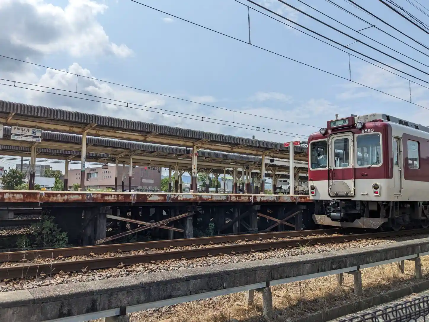 Blog/立て続けに塩浜へ回送された近鉄8000系L83と8600系X67 - と