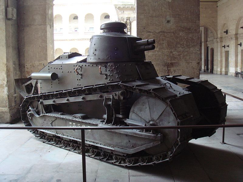 Char_Renault_FT17_in_Paris.jpg Char_Renault_FT17_in_Paris.jpg