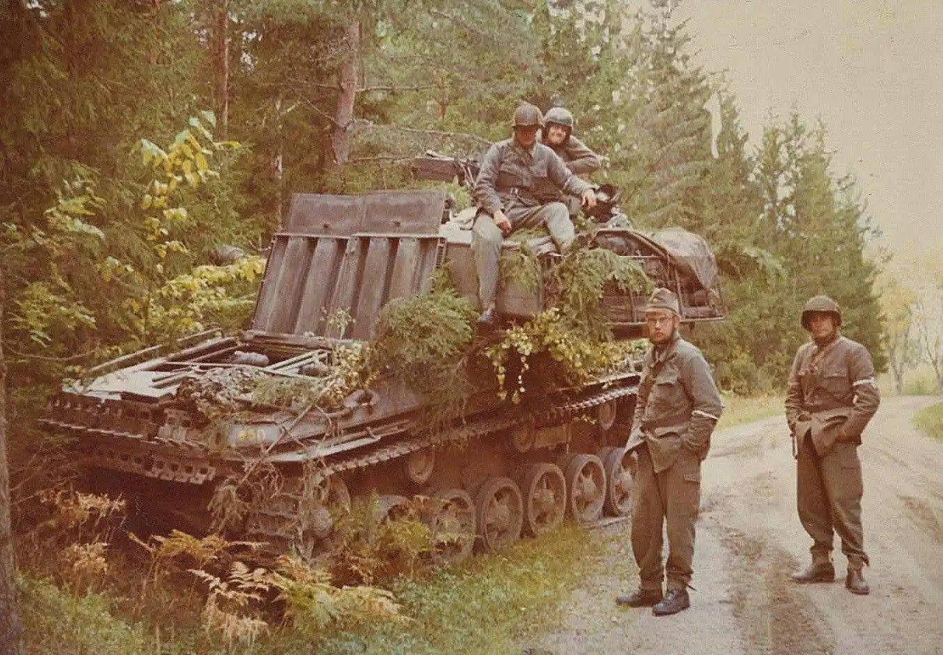 Strv74_1969_history4.jpg